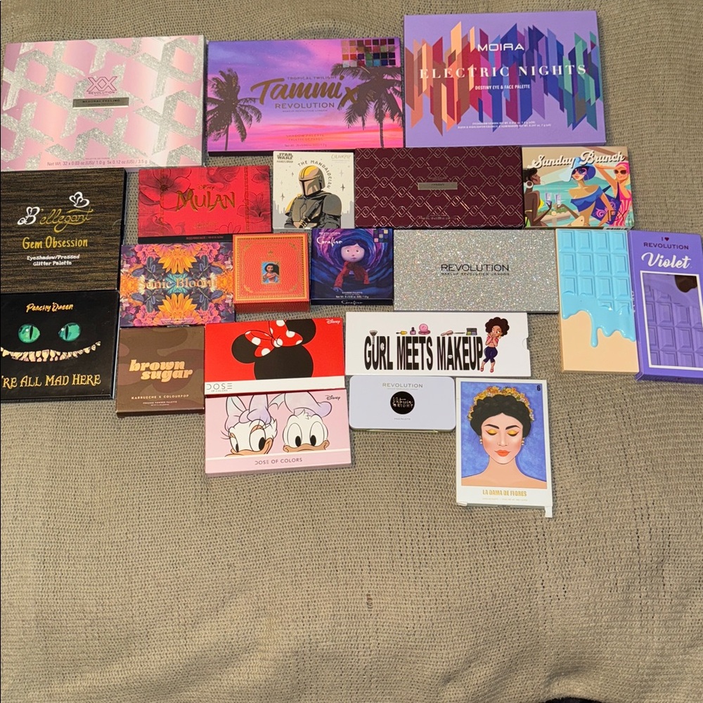 Revolution Tropical Twilight and More Makeup Set